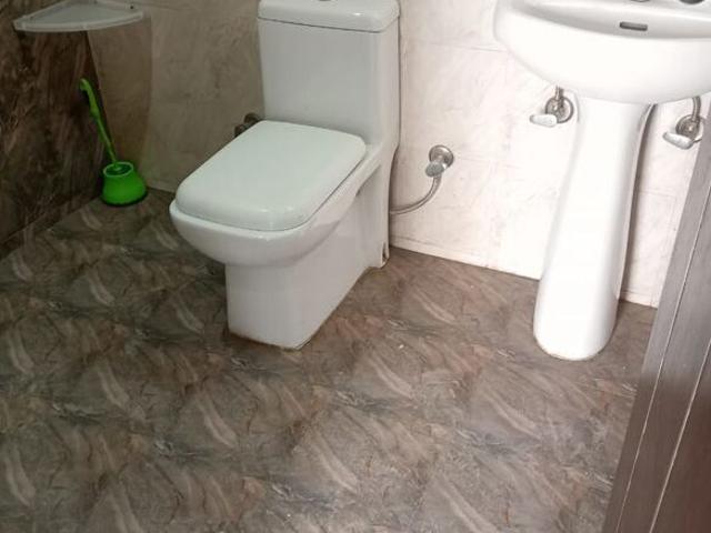 Sector 55, Golf Course Extension 3 Bedroom 2500 Sq. Ft. Builder Floor in Sector 55 Gurgaon Listing ID: #10001