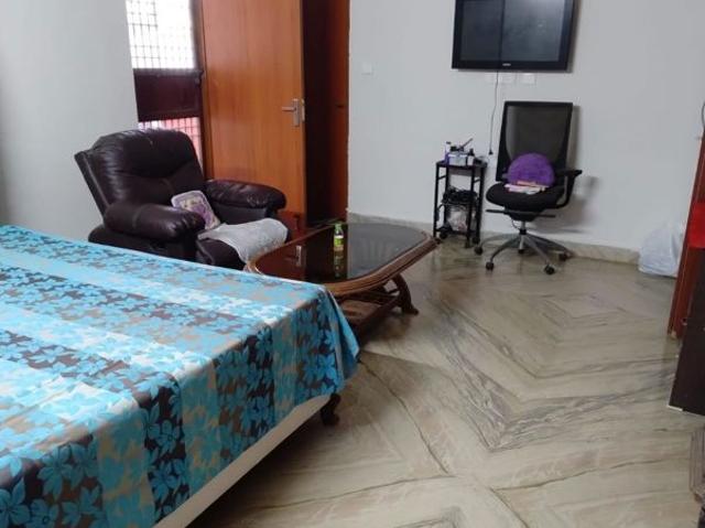 Sector 56, Golf Course Extension 2 Bedroom 160 Sq. Yd. Builder Floor in Sector 56 Gurgaon Listing ID: #10401