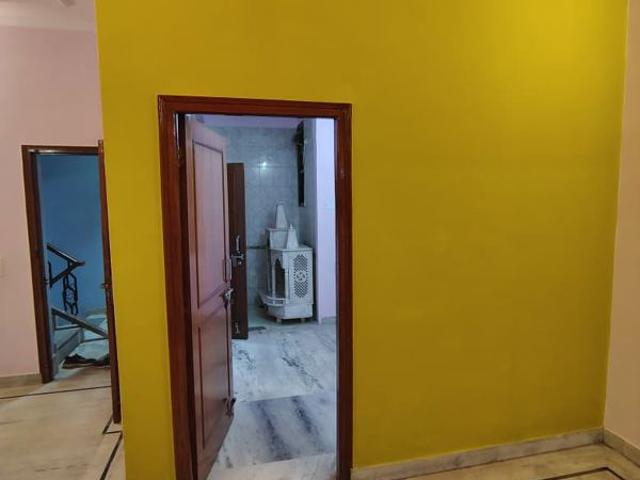 Sector 56, Golf Course Extension 2 Bedroom 200 Sq. Ft. Builder Floor in Sector 56 Gurgaon Listing ID: #10348
