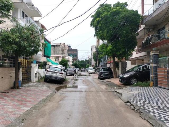 Sector 56, Faridabad South 250 Sq. Yd. Plot in Sector 56 Faridabad Listing ID: #10344