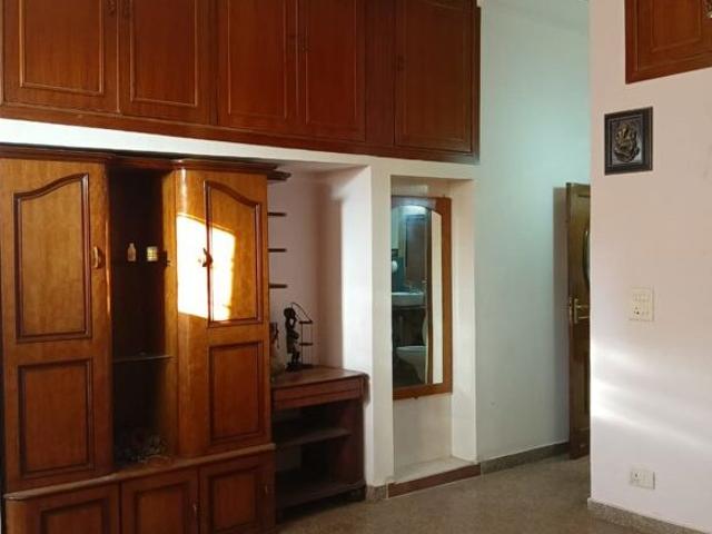 Sector 56, Noida Central 3 Bedroom 400 Sq. Ft. Villa in Sector 56 Noida Listing ID: #9898