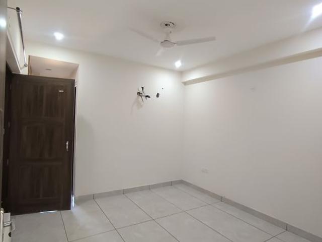 Sector 57, Central Gurgaon 3 Bedroom 1500 Sq. Ft. Builder Floor in Sector 57 Gurgaon Listing ID: #10359