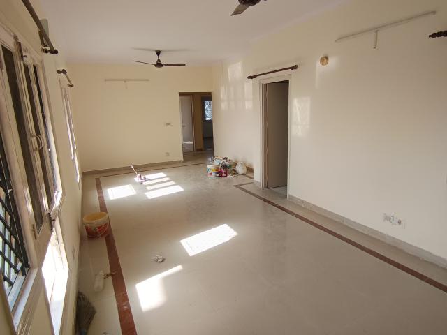 Sector 57, Central Gurgaon 3 Bedroom 1900 Sq. Ft. Builder Floor in Sector 57 Gurgaon Listing ID: #10302