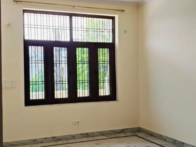 Sector 57, Central Gurgaon 3 Bedroom 1962 Sq. Ft. Builder Floor in Sector 57 Gurgaon Listing ID: #10302