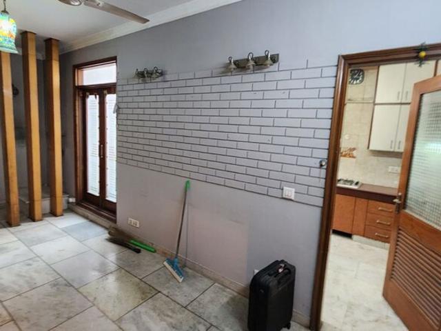 Sector 57, Central Gurgaon 3 Bedroom 263 Sq. Yd. Builder Floor in Sector 57 Gurgaon Listing ID: #10401