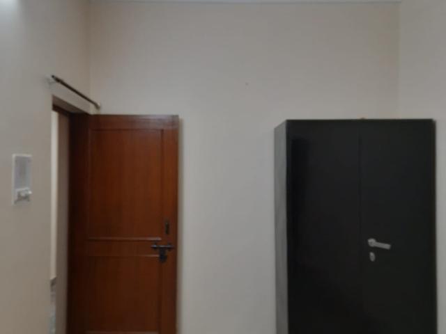 Sector 72, Noida Central 1 RK 350 Sq. Ft. Independent House in Sector 72 Noida Listing ID: #10408