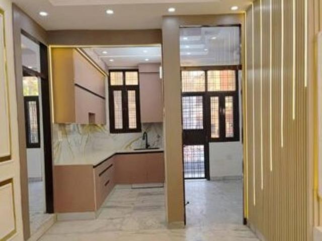 Sector 73, Noida Central 2 Bedroom 806 Sq. Ft. Builder Floor in Sector 73 Noida Listing ID: #10184