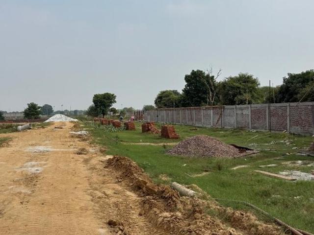 Sector 76, Neharpar Phase 2 302 Sq. Yd. Plot in Sector 76 Faridabad Listing ID: #10349