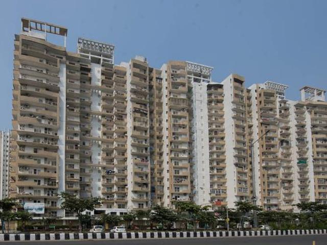 Sector 78 4 BHK Apartment For Sale Noida