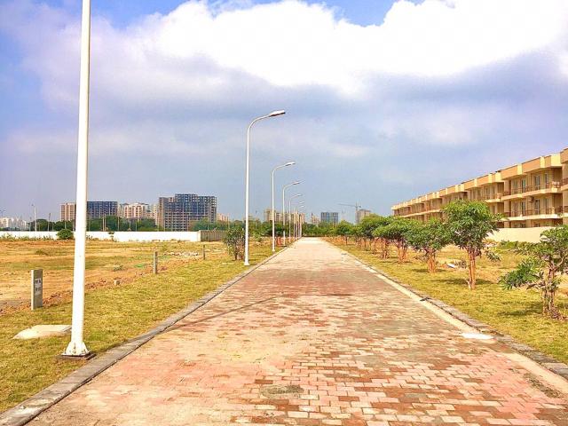 Sector 84, Neharpar Phase 1 466 Sq. Yd. Plot in Sector 84 Faridabad Listing ID: #10388