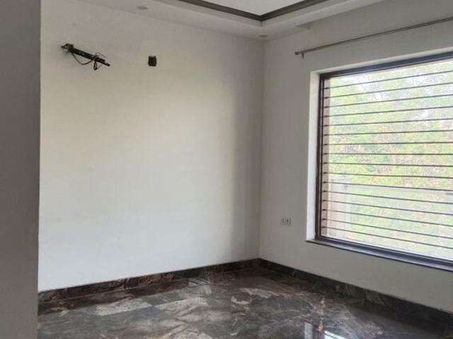 Sector 85 B Block 3 Bedroom 250 Sq. Yd. Builder Floor in Sector 85 Faridabad Listing ID: #10261