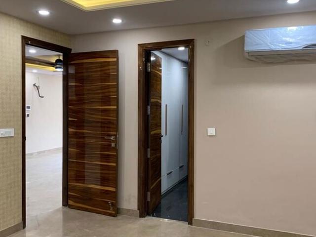 Sector 85, Neharpar Phase 1 3.5 Bedroom 350 Sq. Yd. Builder Floor in Sector 85 Faridabad Listing ID: #10380