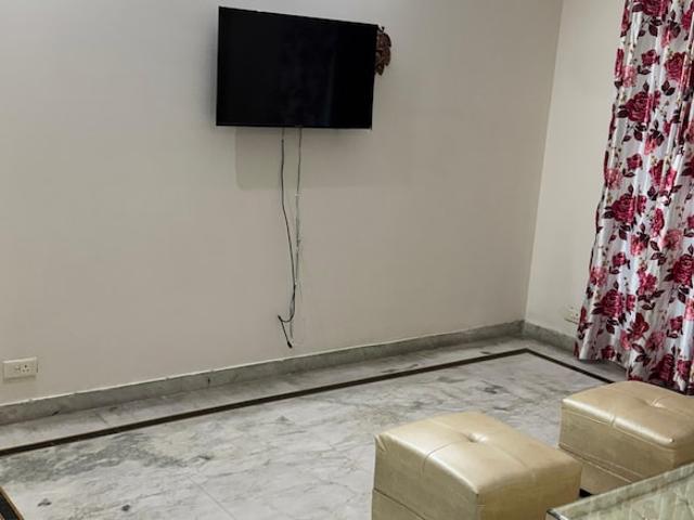 Sector 88, Dwarka Expressway 3 Bedroom 1900 Sq. Ft. Builder Floor in Sector 88 Gurgaon Listing ID: #10016