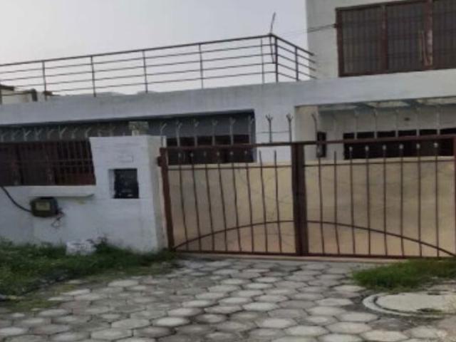 Sector 8, Faridabad Central 4 Bedroom 160 Sq. Yd. Independent House in Sector 8 Faridabad Listing ID: #10400