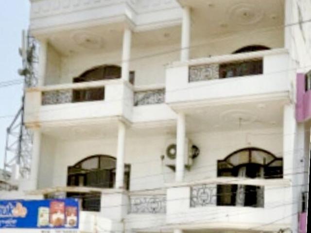 Sector 9, Faridabad Central 4 Bedroom 350 Sq. Yd. Builder Floor in Sector 9 Faridabad Listing ID: #10332