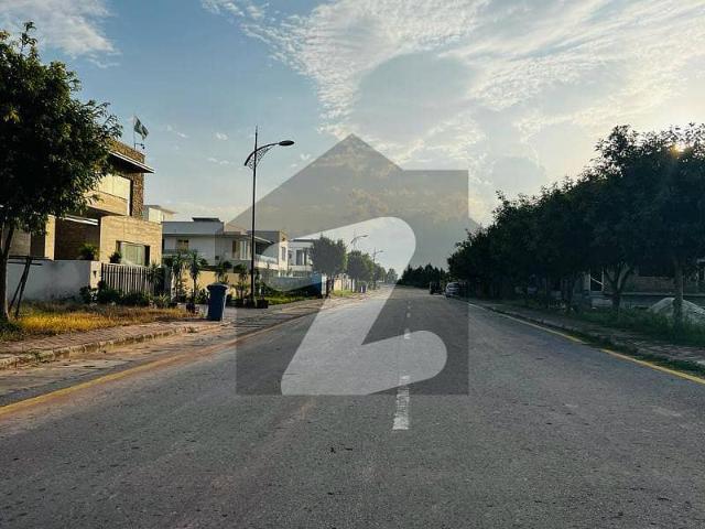 Sector C 2 Kanal Road 4 Lane 1 Back Open Boulevard Charges And Possession Charges Paid Sun Facing Heighted Location Plot For Sale