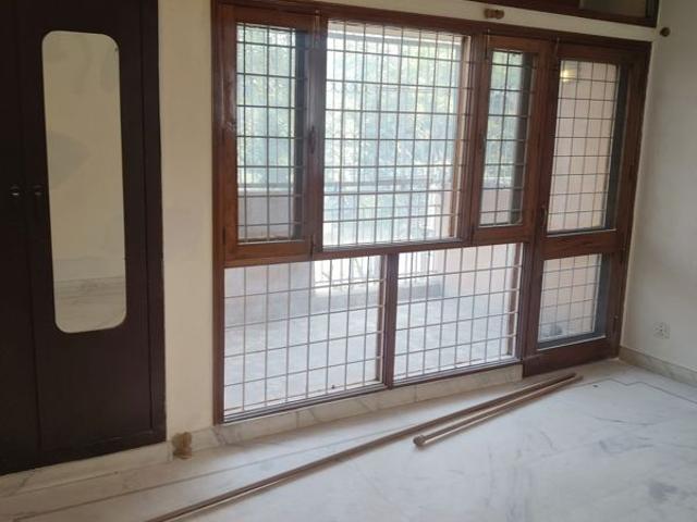Sector A Pocket B&c Vasant Kunj South Delhi 3 Bedroom 1800 Sq. Ft. Apartment in Vasant Kunj Delhi Listing ID: #10157