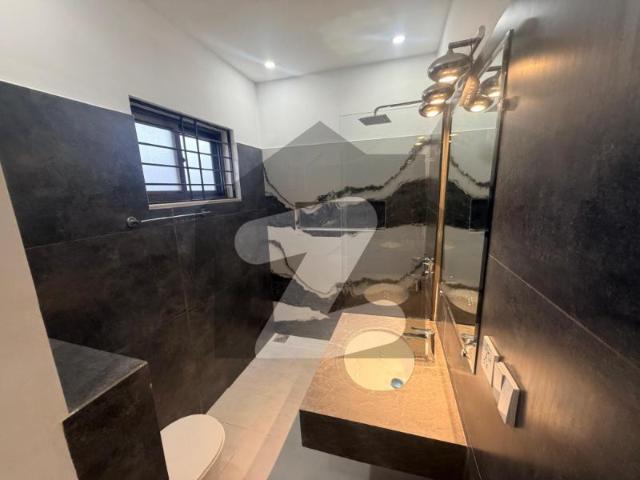 Sector C1 10 Marla Corner House Available For Sale Bahria Enclave Sector C1