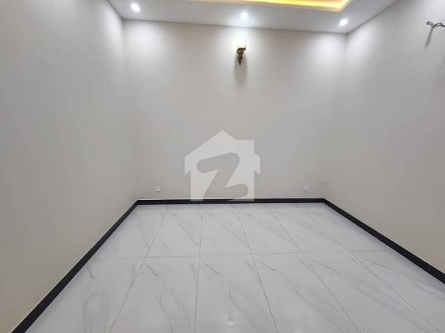 Sector C2 10 Marla Brand New House