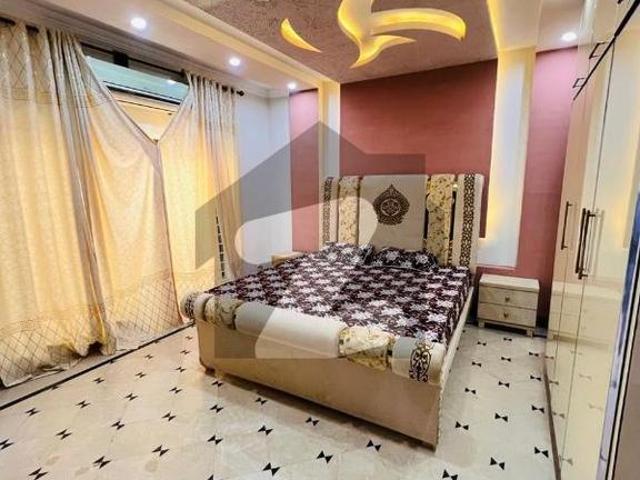 Sector G 10Marla Used House For sale Bahria Town Phase 8