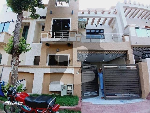 Sector L 5M Upper Portion Like a brand new Good Condition Without Gass Available For Rent at Bahrai Town phase 8 Rawalpindi
