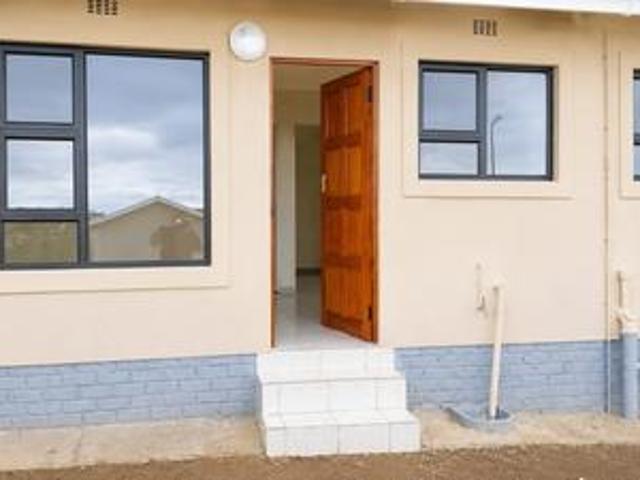 secure & modern 2 bedroom home to re.