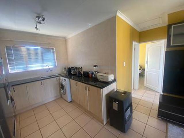 secure mervlei 2 bedroom first floo.
