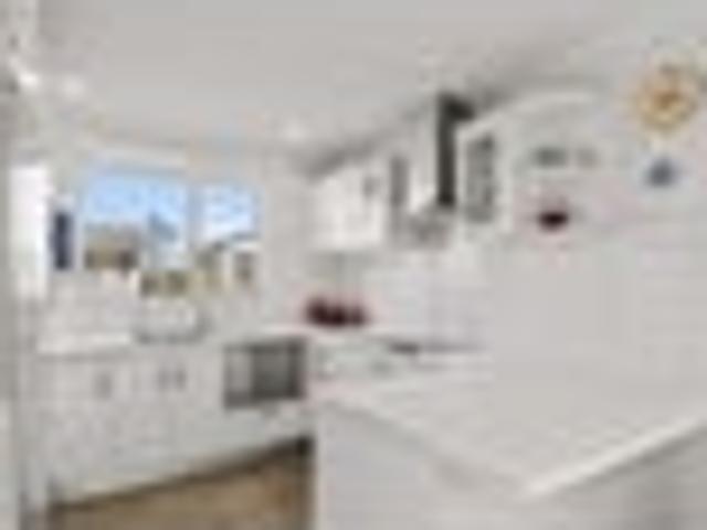 Secure, Sunny and Effortless Living