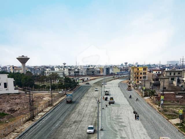 Secure Your 8 Marla Commercial Plot | Prime Front Location | Pine Avenue Road & Edhi Road