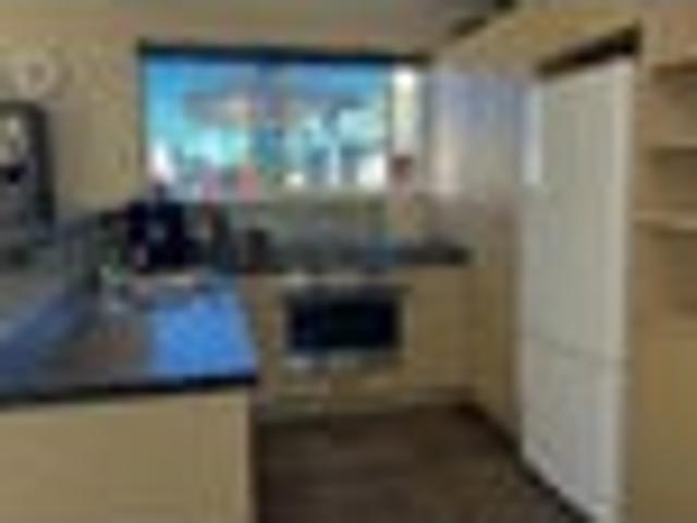 Secluded lifestyle living with garaging galore
