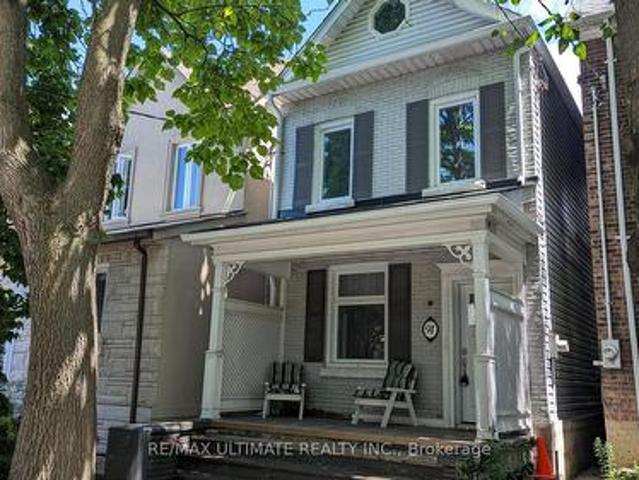 Second Floor 91 Edwin Avenue, Toronto, ON, M6P 3Z5 investment for lease | Listing ID W13591 | Royal LePage