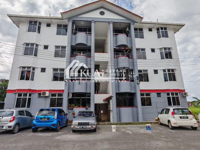 Second Floor Country Hill Apartment For Rent! at Stephen Yong