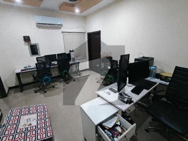 Second Floor Apartment Available For Office Use In Johar Town Near Emporium Mall Johar Town Phase 2