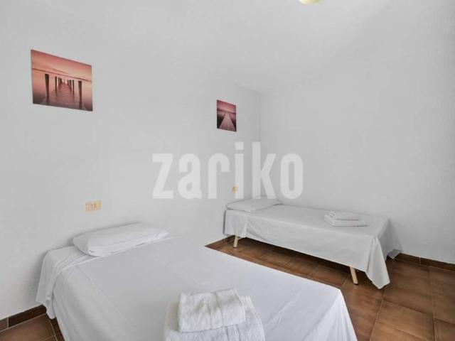 Second Floor Bungalow in Front of Castillitos Beach – Lo Pagán