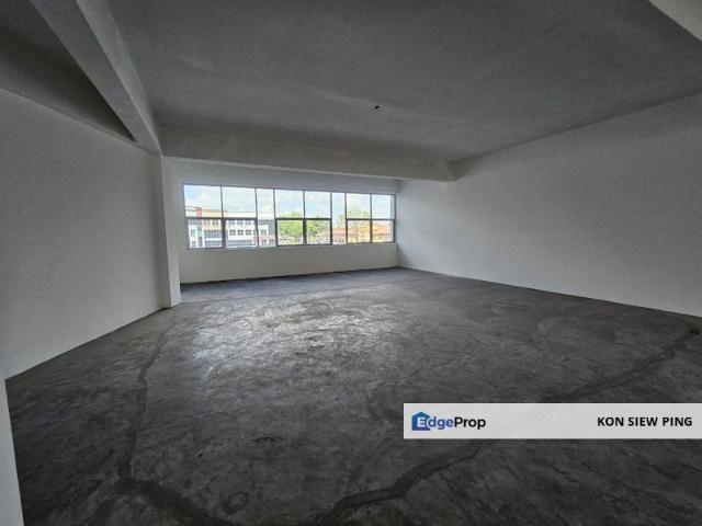 Second Floor Intermediate / Office For Rent! Located at Stutong