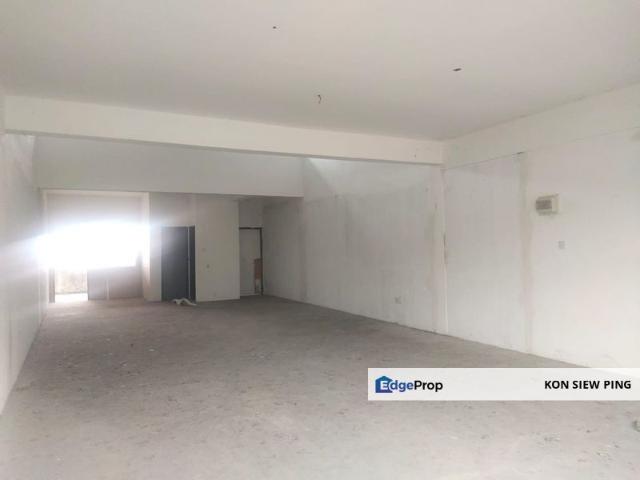 Second Floor Intermediate Shoplot For Rent! Located at Aiman Shoplot Centre, Jalan Datuk Mohd. Musa, Samarahan