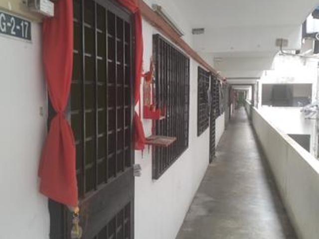 Second floor walk up apartment in bdr tasik kesuma semenyih for sale