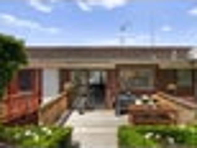 Secret garden, multiple options, must sell!