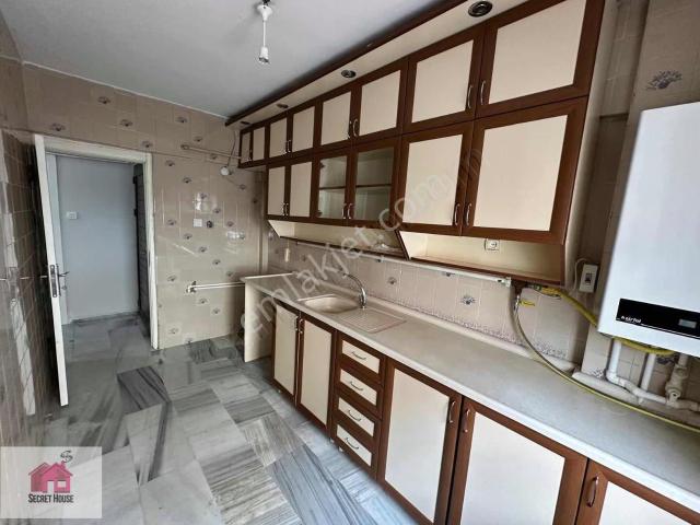 Secret House'dan Merkezi Konumlu 2+1 Yüksek Giriş