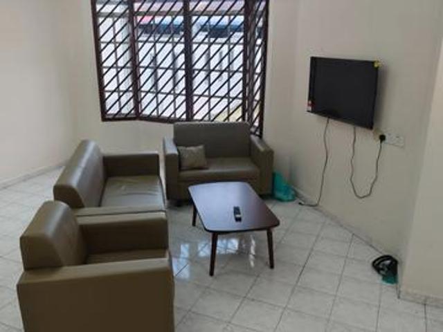 Sedenak Kelapa Sawit Bukit Batu