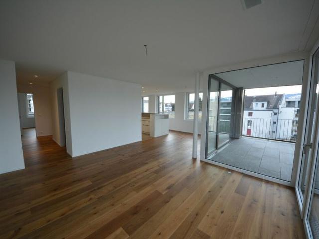 Seewiese Wunderschöne 4.5 Zimmer Hochparterrewohnung zu vermieten