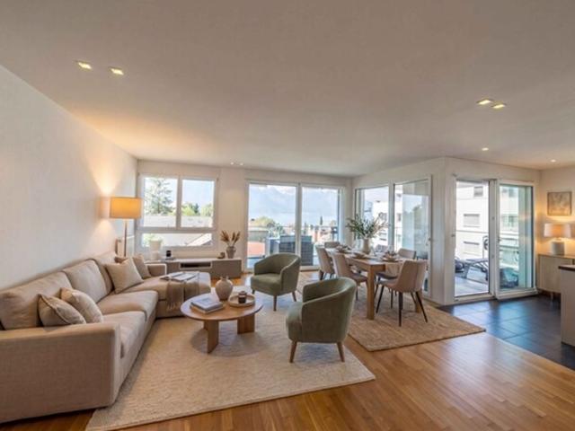 SEE UND BERGSICHT AN DER RIVIERA MODERNE 4.5 ZIMMER WOHNUNG