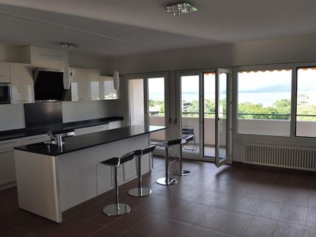 Seeblick! 5 Zimmer Wohnung