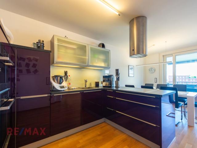 Seeblick Investment: Exklusive Wohnung in erstklassiger Lage Kauf mit Wohnrecht