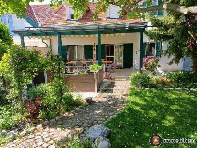 Seehaus auf Pachtgrund am privaten Neudörfler Badesee