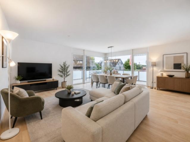 SEENAH WOHNEN GROSSZÜGIGE 4.5 ZIMMER WOHNUNG MIT GEDECKTER TERRASSE