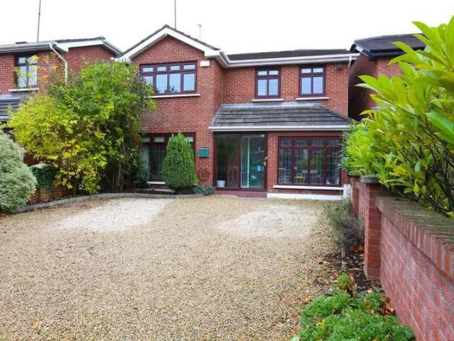 Sefton, Rochestown Avenue, Dun Laoghaire, Co. Dublin is for rent