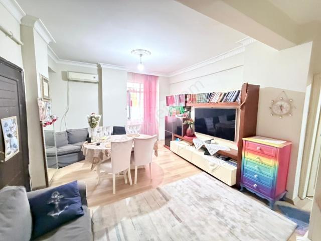 Sefaköy İnönü Mah Kiralık Eşyalı Yüksek Giriş Daire 2+1 Kombili Merkezi Konumda Kirası 28.000