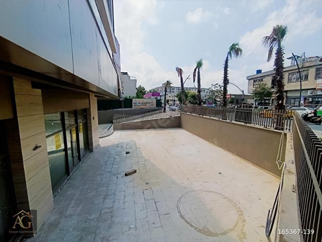 SEFAKÖY'DE CADDE'DE CAFE VE RESTAURANTA UYGUN İÇİ 86M DIŞI: 240M