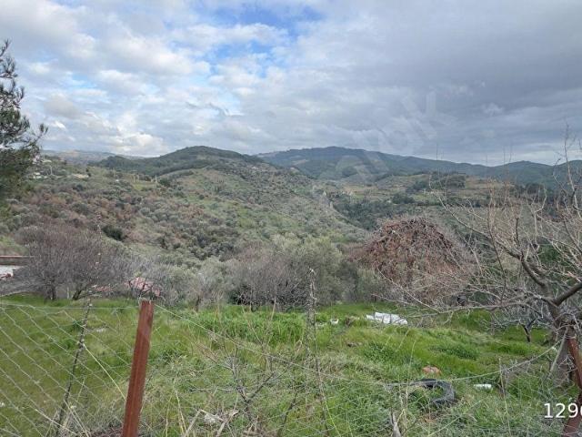 SEFERİHİSAR GÖDENCEDE YOLA CEPHELİ MANZARALI 645 m İMARLI ARSA